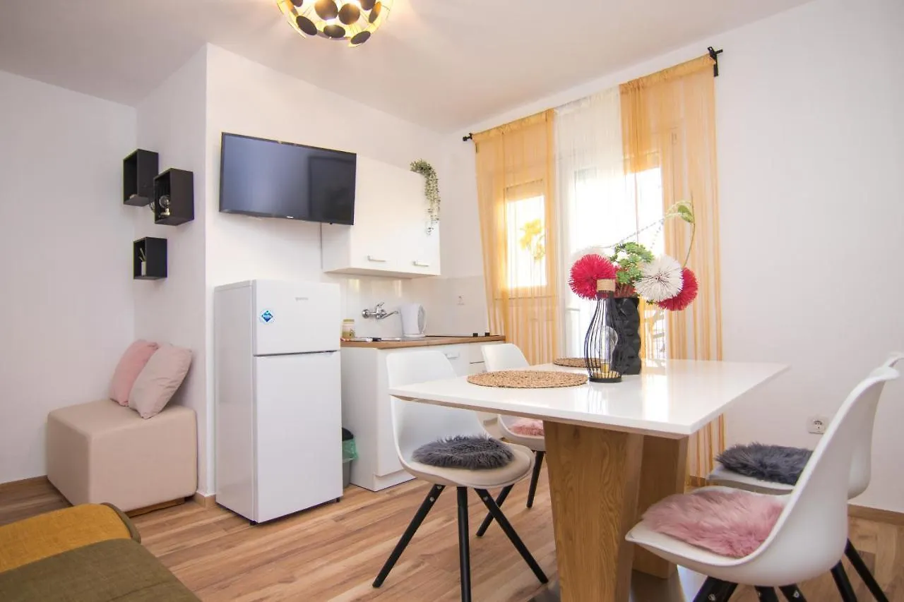 Apartments Flowers Krk Town
